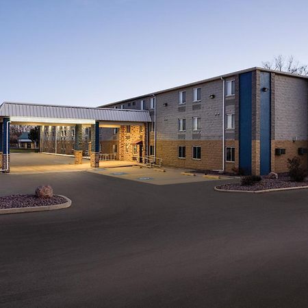 Americinn By Wyndham Madison Wi Exterior photo