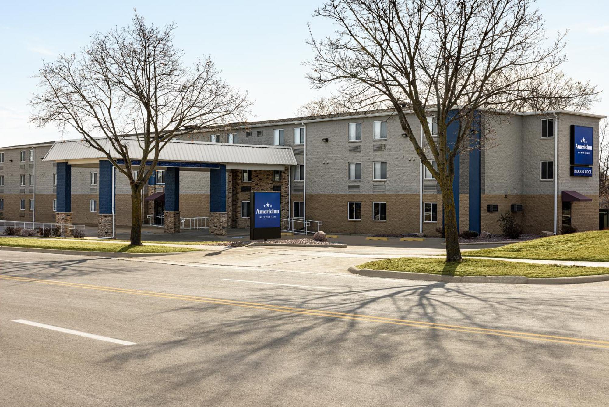 Americinn By Wyndham Madison Wi Exterior photo